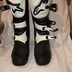 ALPINESTAR BOOTS  (SIZE 11) MOTOCROSS