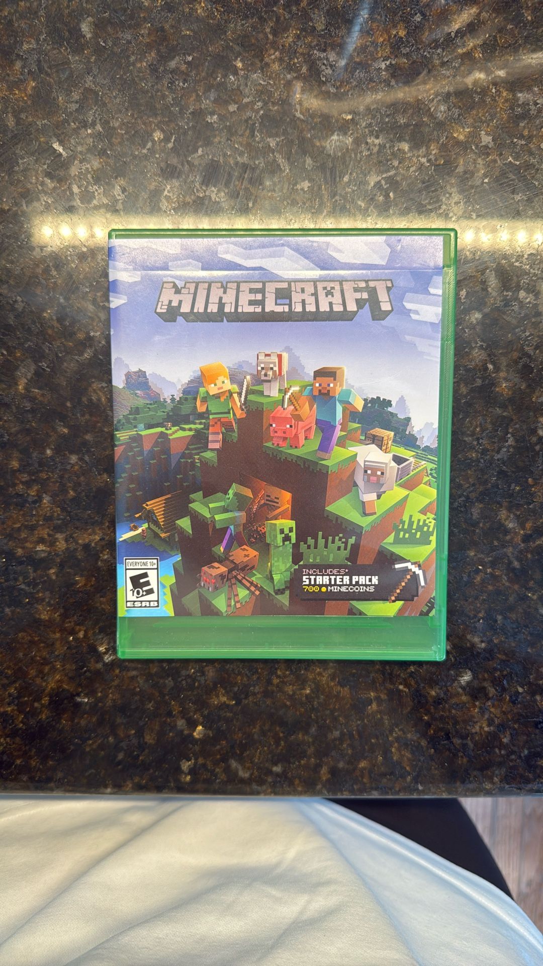 Minecraft (Xbox One) – Like New