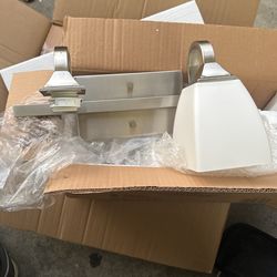 2-Lt 100W Mb Starling Vanity
