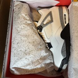 Jordan 4 “white cement” Men’s 13