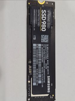 SAMSUNG SSD 980 1TB NVMe M.2 2280 Internal Solid State Drive (99% Health)