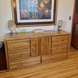 🐅 VINTISH INTERIORS 🐅 MCM Nine Drawer Oak Dresser / Entertainment Center