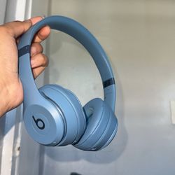 Blue Beats! Never Used Just Opened Box 