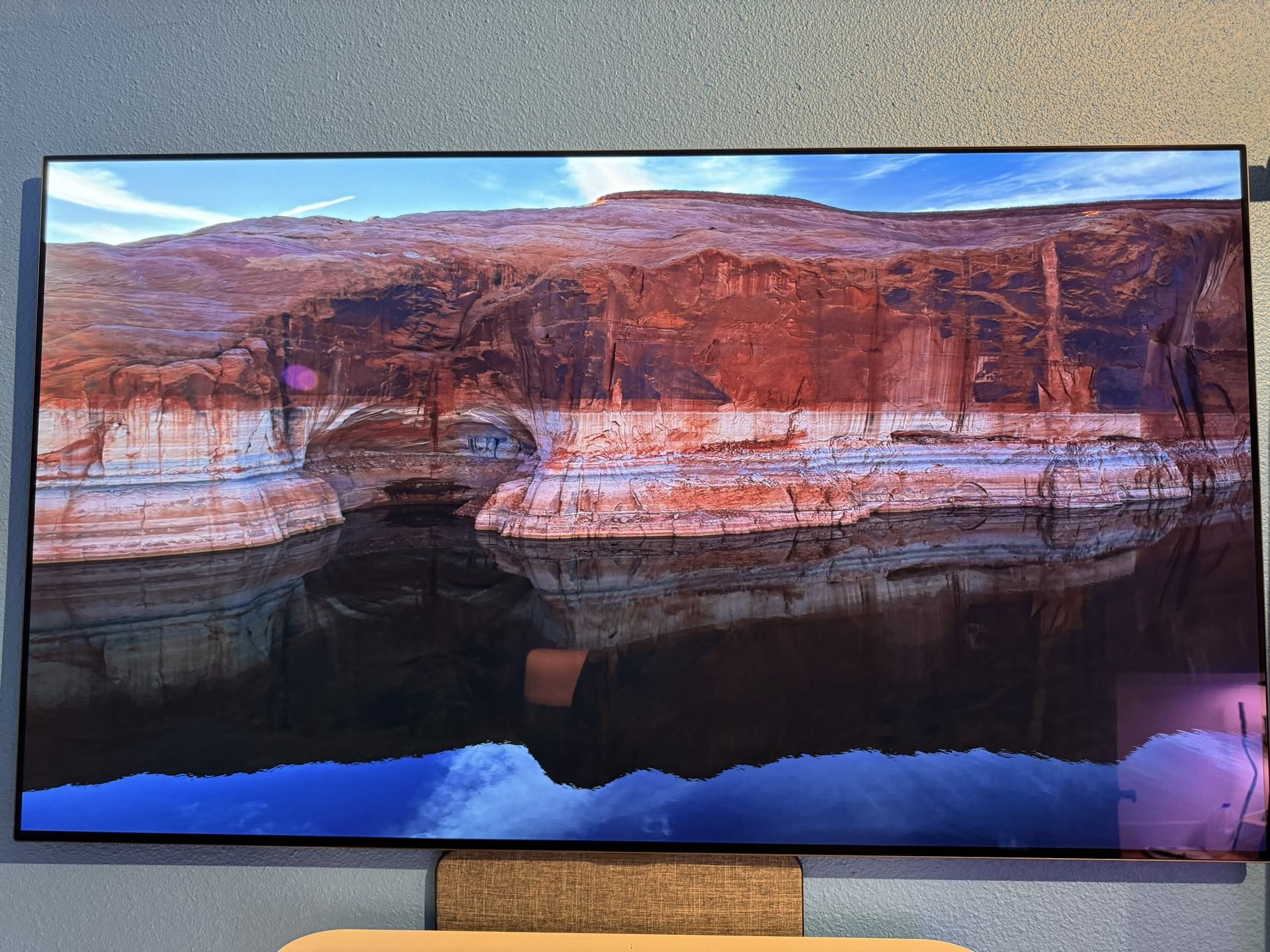 LG G1 OLED 55 Inch With Wall Mount (OLED55G1PUA)