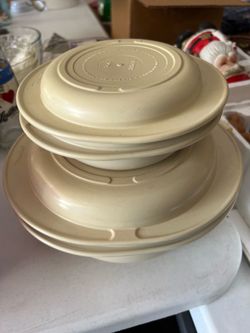 Set of 2 Beige Vintage Tupperware Ultra 21 Ovenware Casserole Bowls