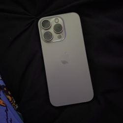 iPhone 15 Pro ( Locked )