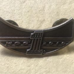 NICE 2010 Harley Davidson Motorcycles Harley's Owner's Group HOG #1  Lapel Pin