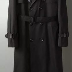Double breasted Long men trench coat new with tags