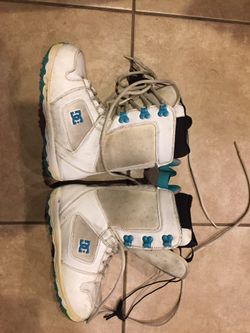 Girls snow board boots