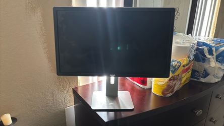 Adjustable Dell Monitor
