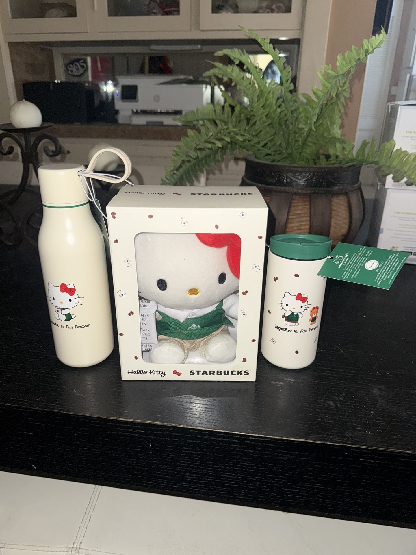 Starbucks hello Kitty Collab