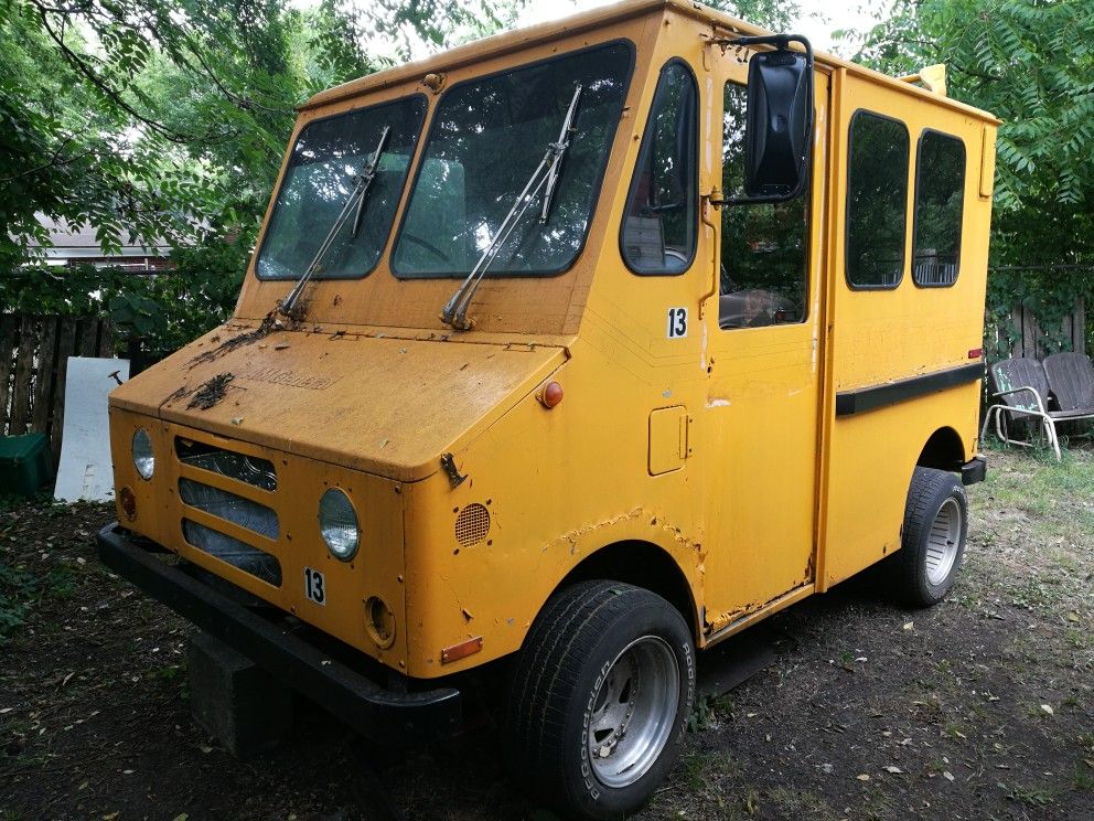 1984 Am General FJ8C mail truck