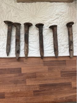 6 high carbon rail road spikes