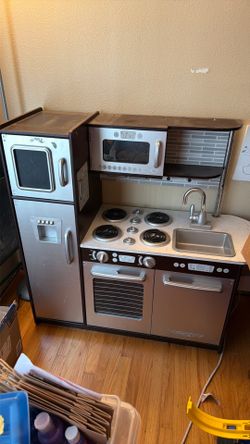 Kid Kraft kids kitchen