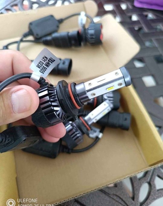LED headlight bulb 9005 set only