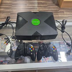 Xbox Original with 2 Controllers