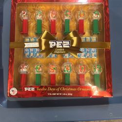 12 Set Christmas PEZ Dispensers (12) Limited Ed.
