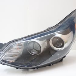 17-18 Kia Sportage left headlight original