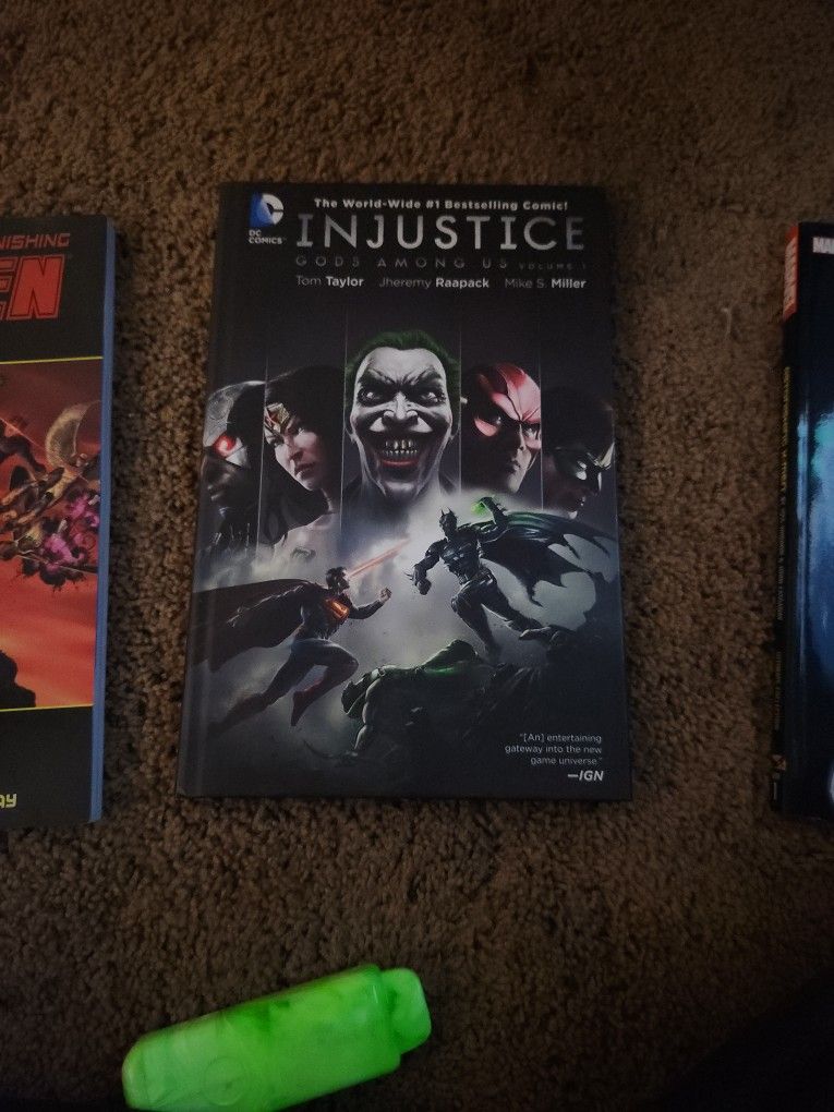 Injustice: Gods Among Us Vol. 1 Hardcover