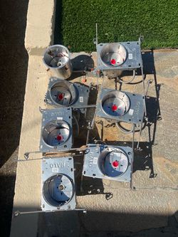 Halo Recessed Lighting Housings – Lot of 7