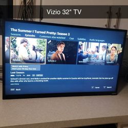 Vizio 32" TV w/Remote 