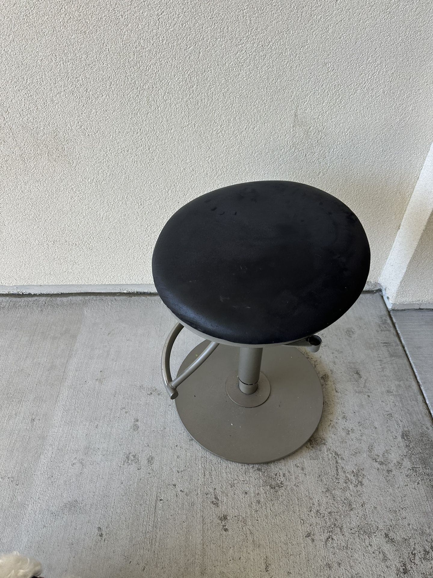 Bar Stool Free
