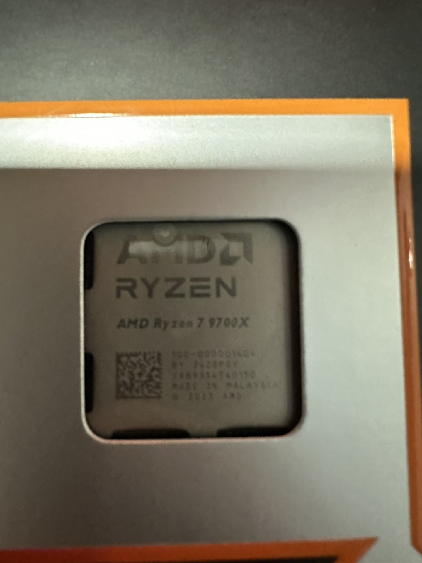 AMD Ryzen 7 9700x 8-core 16 Thread 65 W AM5