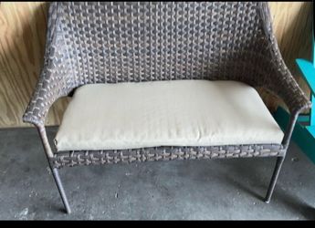 Style Selections Lola Outdoor Wicker Loveseat Steel Frame Patio Seating