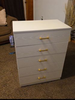 White 5-drawer dresser, modern storage unit or organizer with handles for bedroom, living room, closet, and hallway.