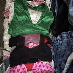 Juniors Haul Size M/L 2 Bags Filled Need Gone Asap 
