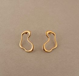 Gold earrings