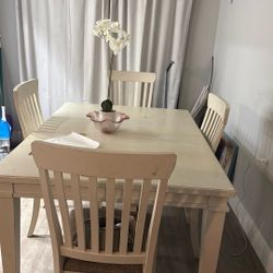 Dining room table