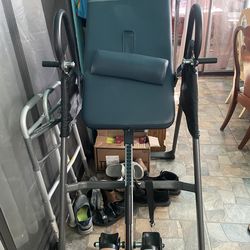 Inversion table