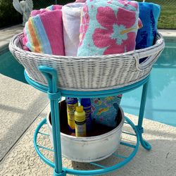 Pool Towel Basket Stand