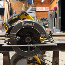 Dewalt Circular Saw