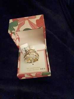18KT Gold Plated Cubic Zirconia Ring Size 9