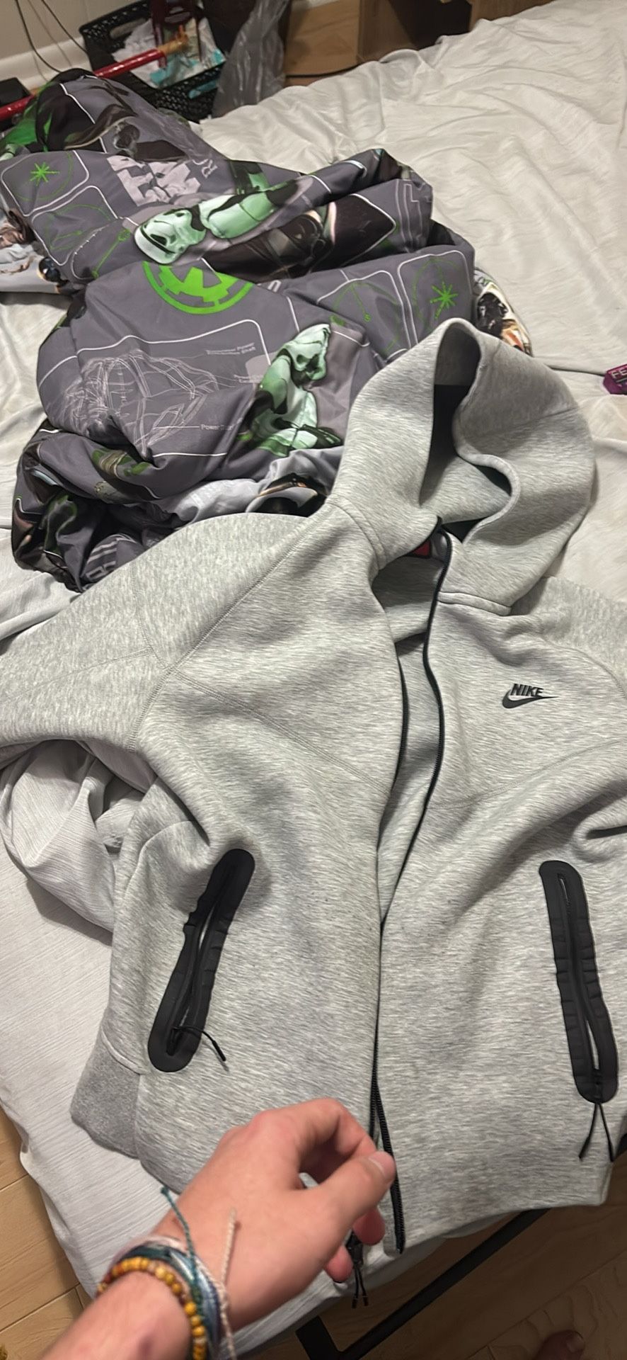 grey nike tech size medium