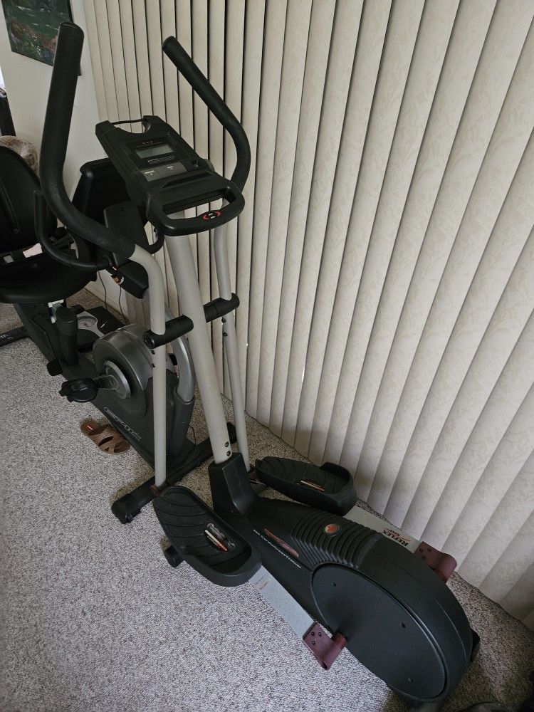 Pro Form Elliptical Glider Stepper Trainer