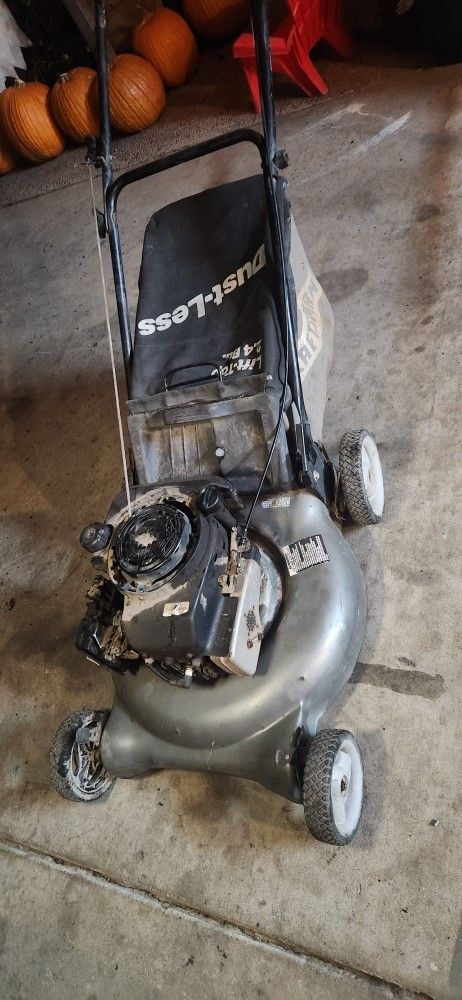 Craftsman 6.75hp Briggs And Stratton Push Lawnmower