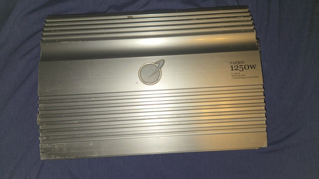 Planet Audio 1250watt Amp