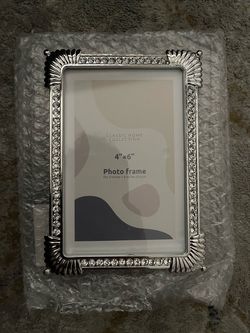 Metal Picture Frame 5x7 Photo Frames with High Definition Glass Front Gift Ideas