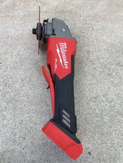 Milwaukee FUEL  18v Angle Grinder