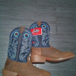 Justin And Ariat Boots 