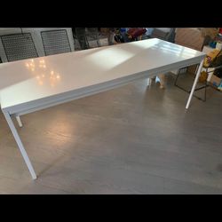 Crate And Barrel Dinning Room Table 
