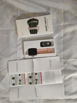 Smart Watch Fitness Tracker with Heart Rate Monitor