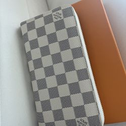 Checkered Wallet 