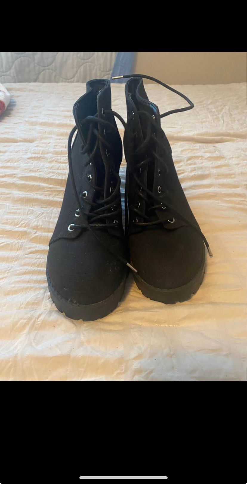 Cute Black Heels Size 8.5