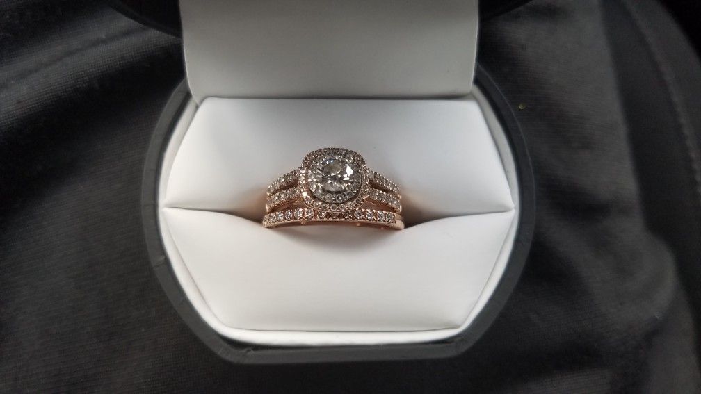 Engagement ring set