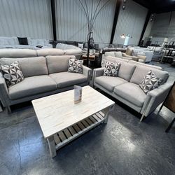 2pc Sofa & Love Seat