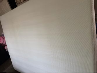 Queen bed and box spring